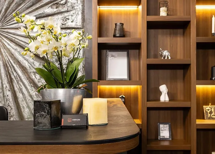 Abrazo Sofia By HmgAlbergo